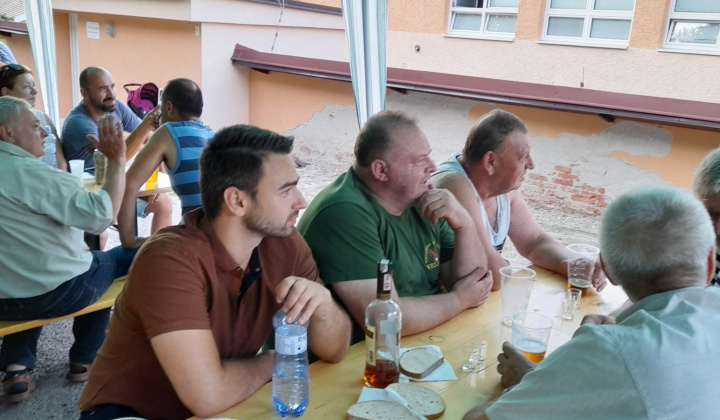 Spoločné posedenie občanov
