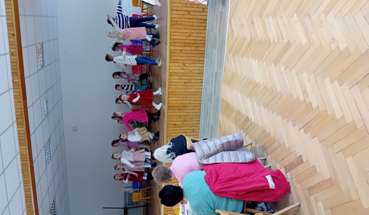 Posedenie pre starších - október 2025