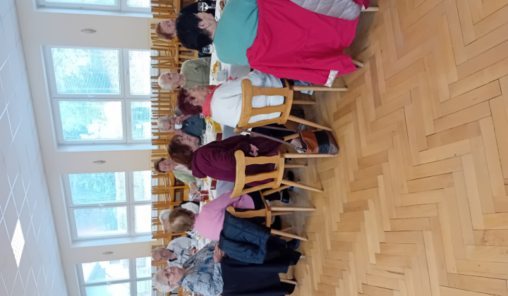 Posedenie pre starších - október 2025