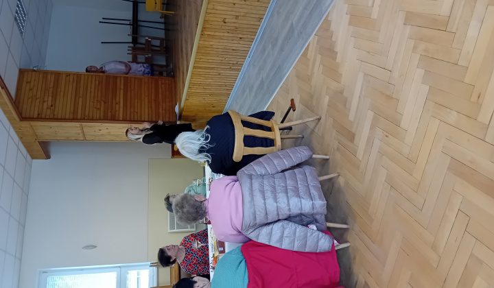 Posedenie pre starších - október 2025