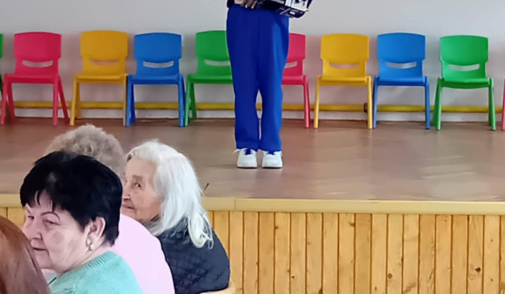 Posedenie pre starších - október 2025